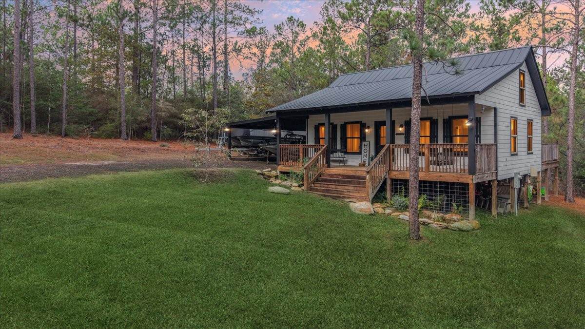 119 Sycamore Drive - Photo 1