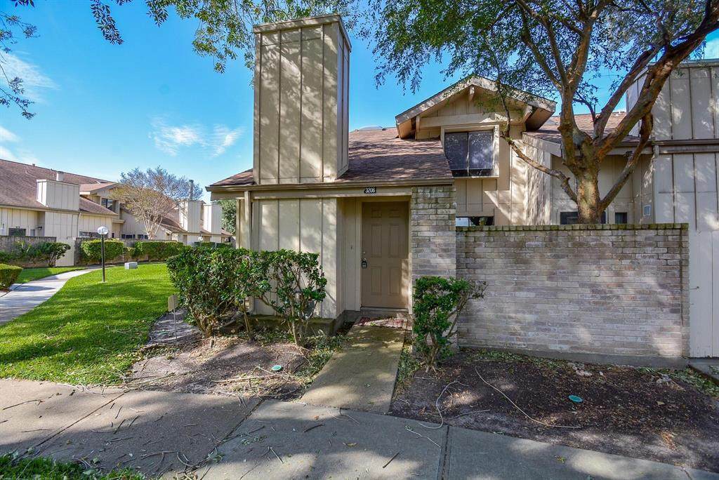 3206 Windchase Boulevard - Photo 1
