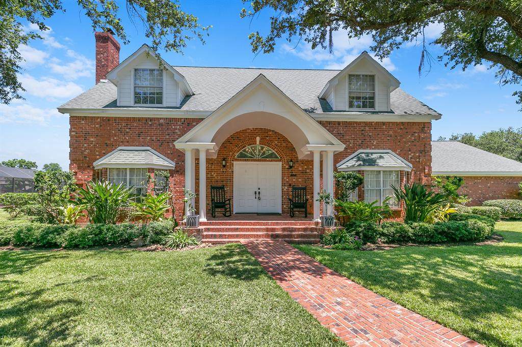 313 Timbercreek Drive - Photo 1