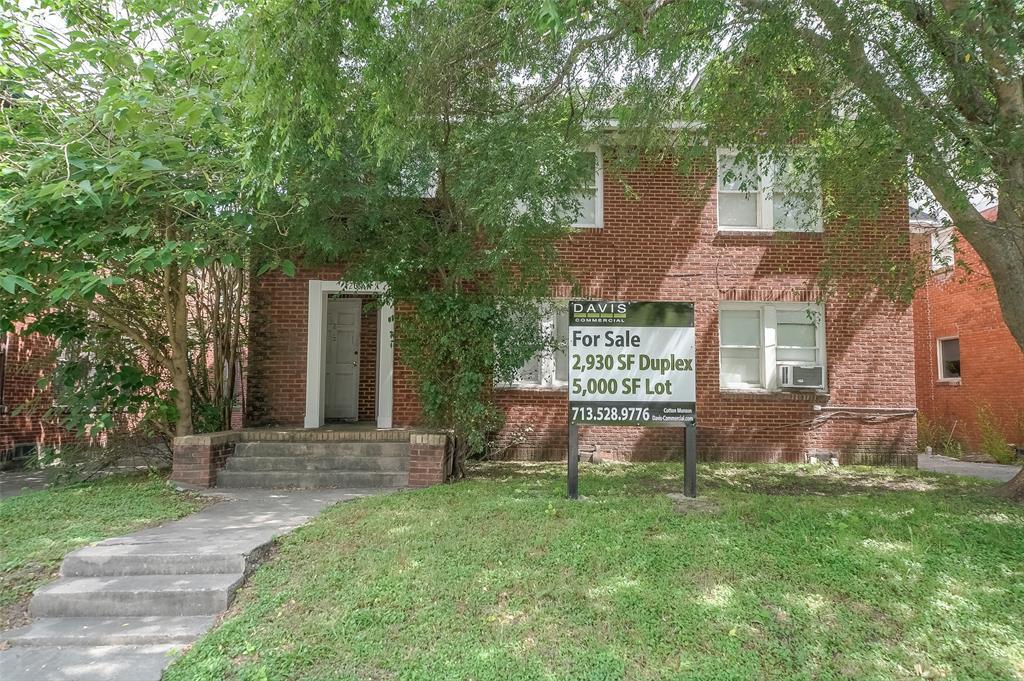 420 Clay Street - Photo 1