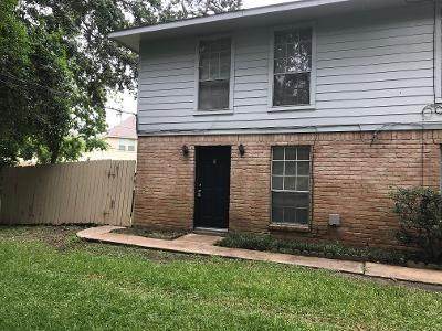 2114 Barr Street - Photo 1