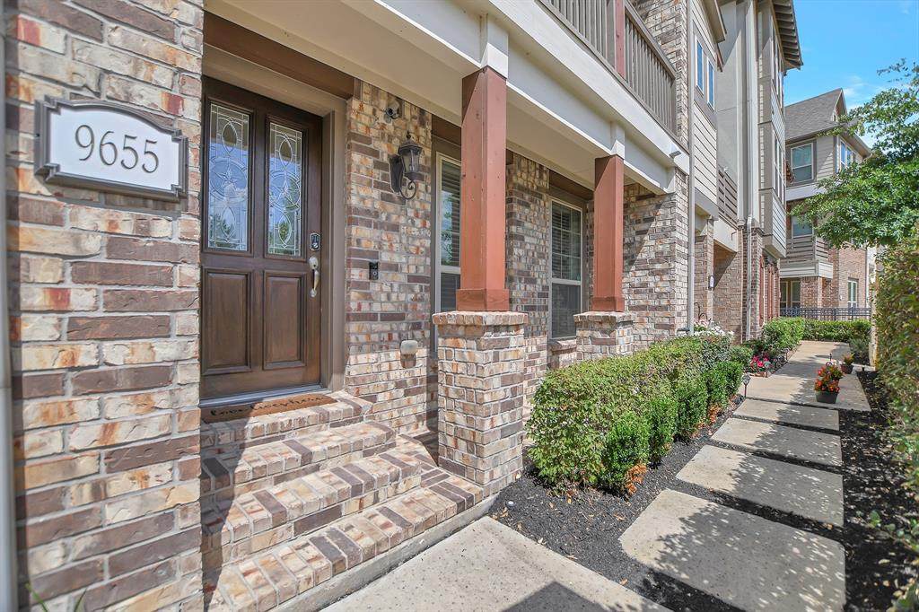 9655 Towne Lake Parkway - Photo 1