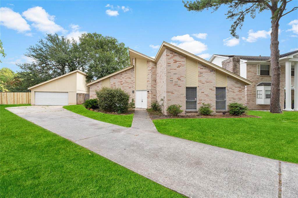 12011 Carriage Ridge Court - Photo 1