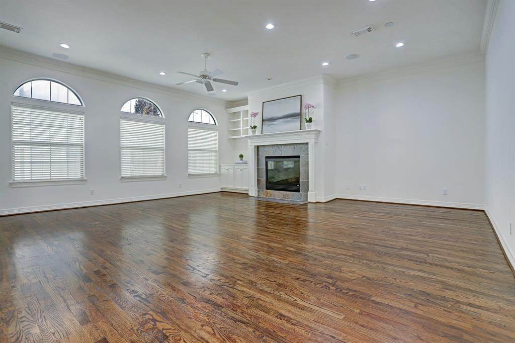 122 Drew Street - Photo 1
