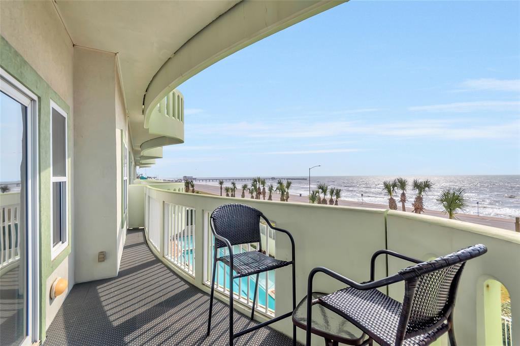 9420 Seawall Boulevard - Photo 1