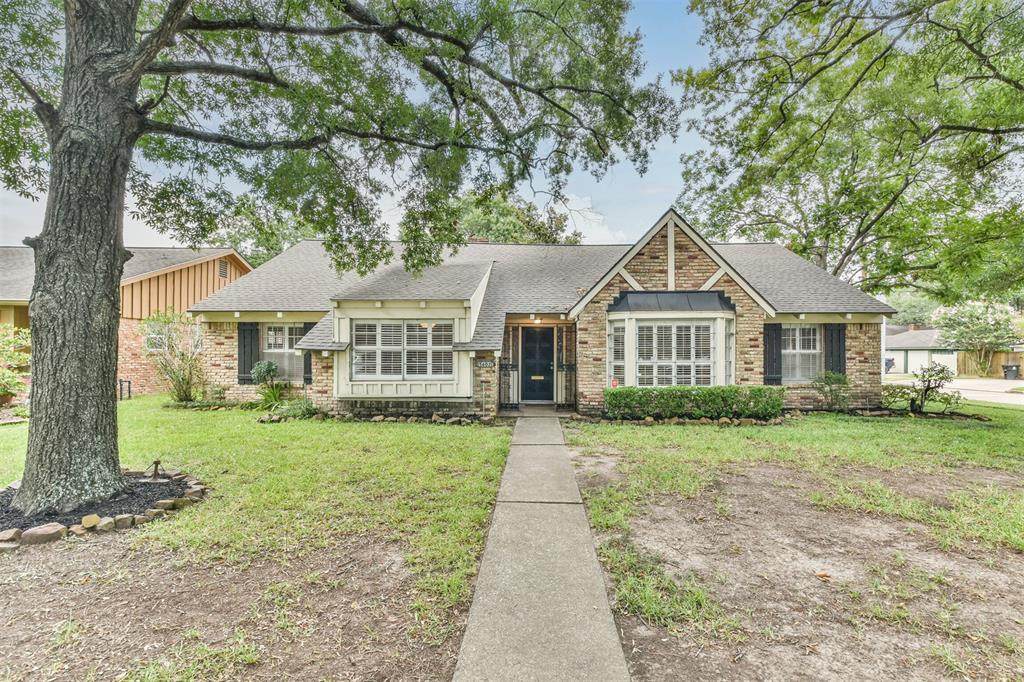 5602 Valkeith Drive - Photo 1