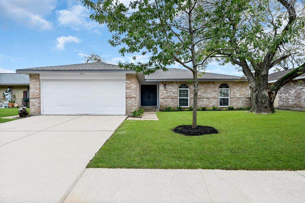 10423 Overview Drive - Photo 1