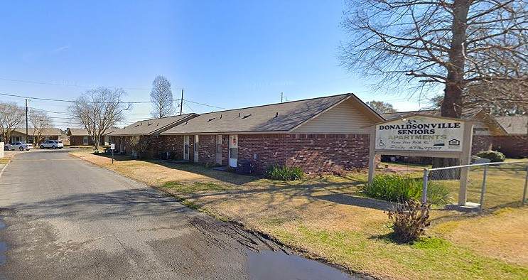 425 Memorial Drive - Photo 1