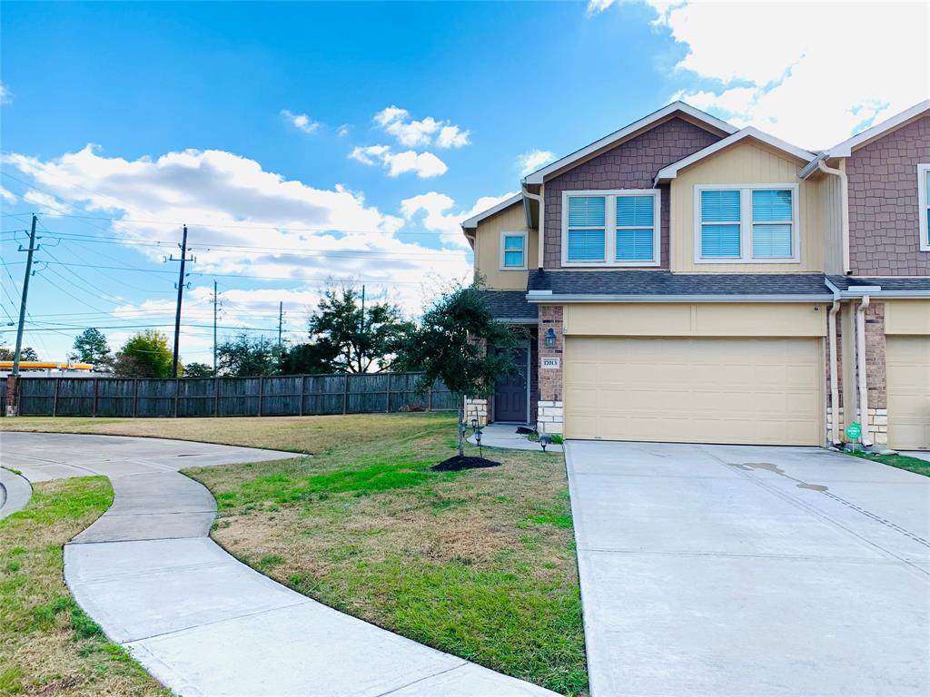 17013 Wilthorne Gardens Court - Photo 1