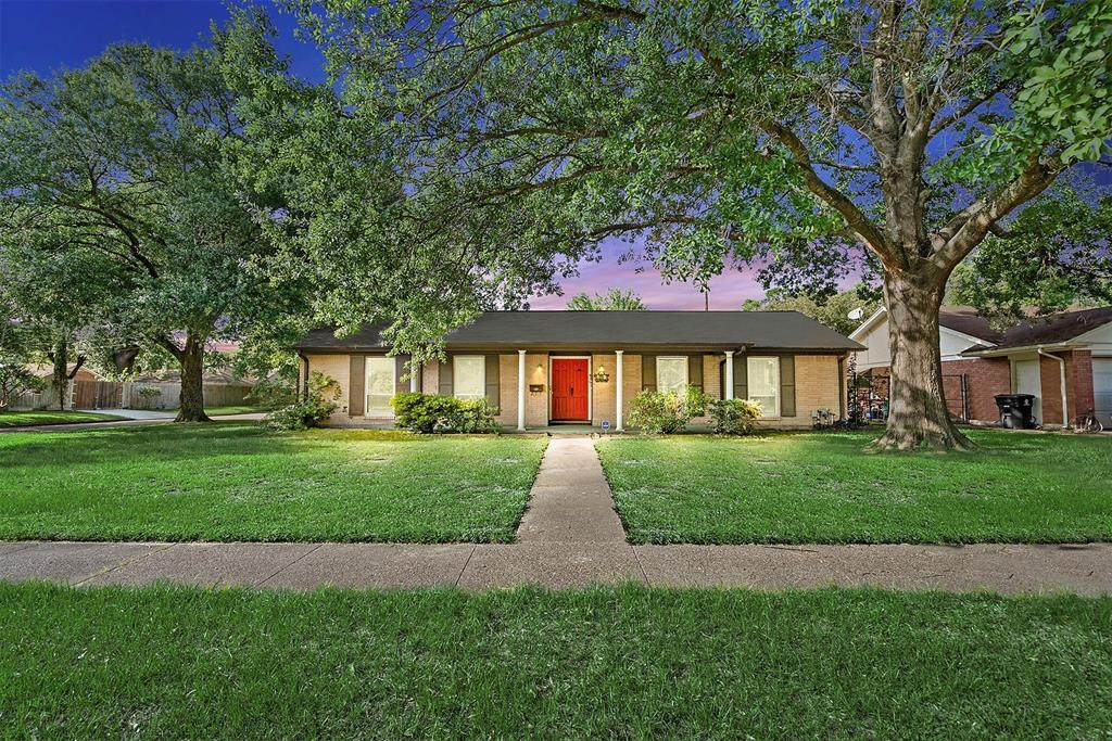 922 Hidden Valley Drive - Photo 1