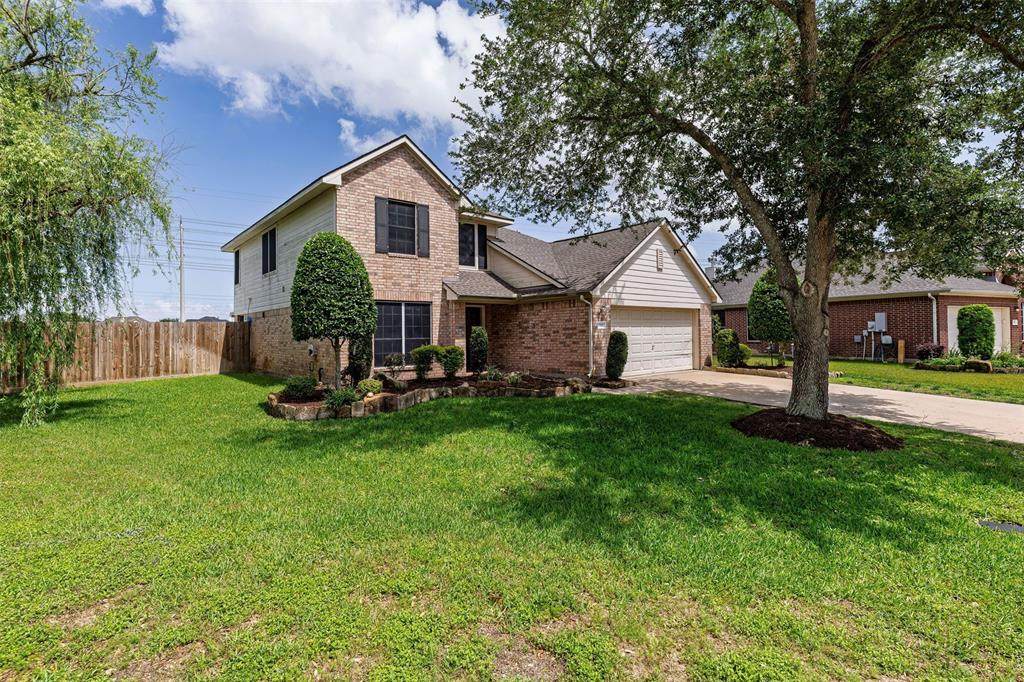 1918 N Everglades Dr - Photo 1