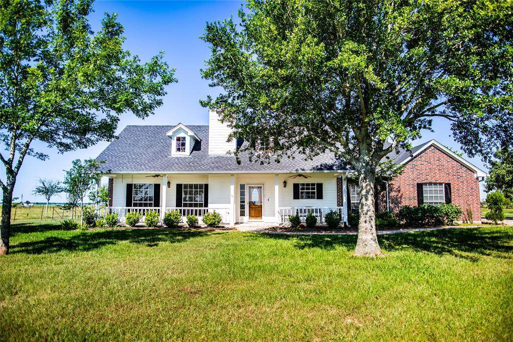 5227 County Road 264 - Photo 1