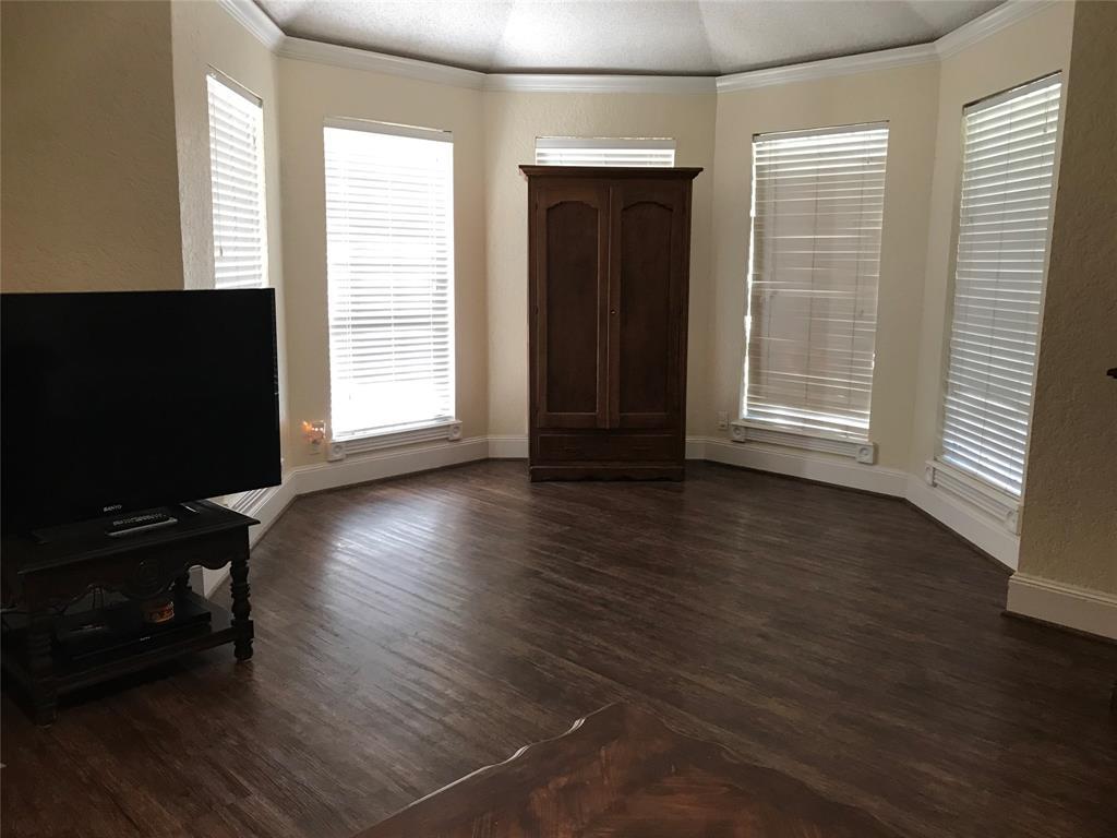 138 Daffodil Street - Photo 1