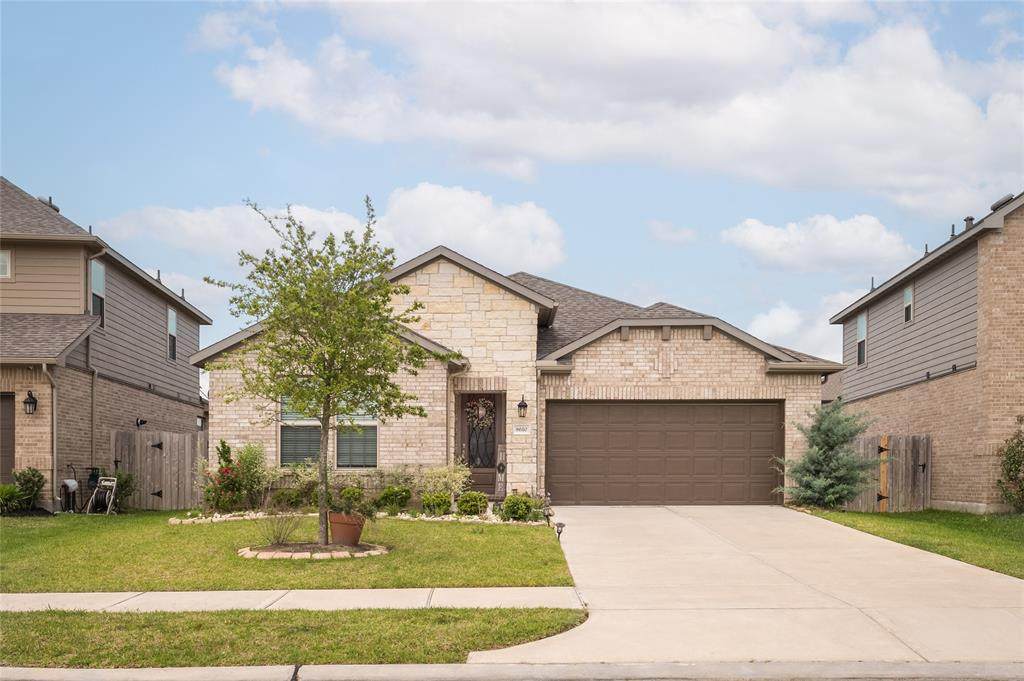 8610 Belfast Manor Lane - Photo 1