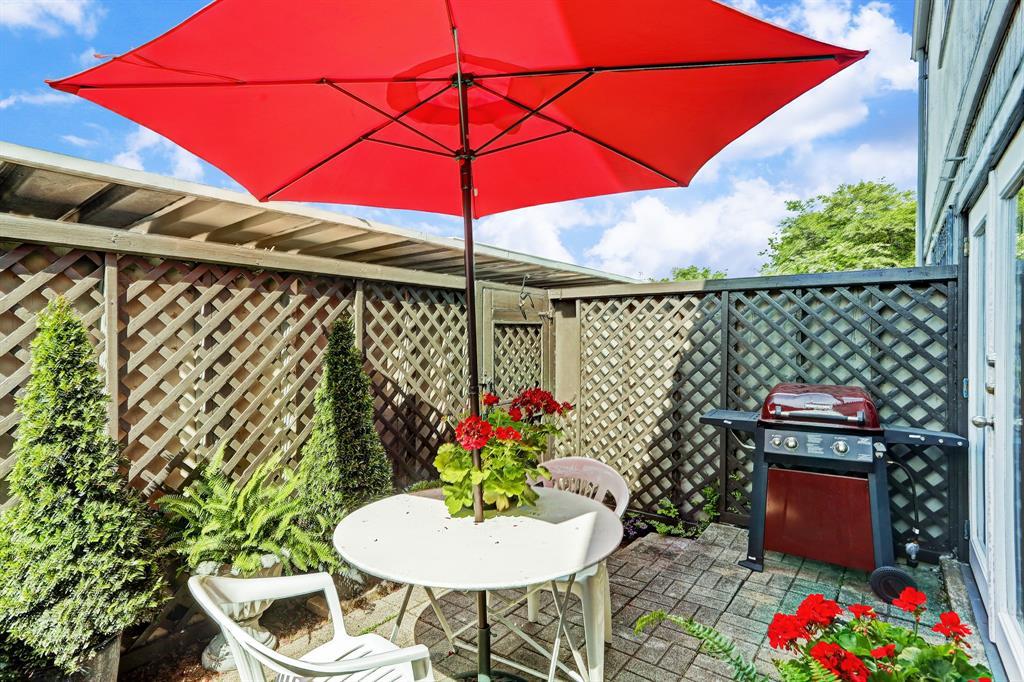 5086 Glenmont Drive - Photo 1