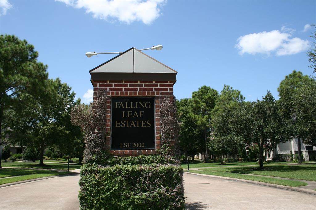 5 Falling Leaf Court - Photo 1