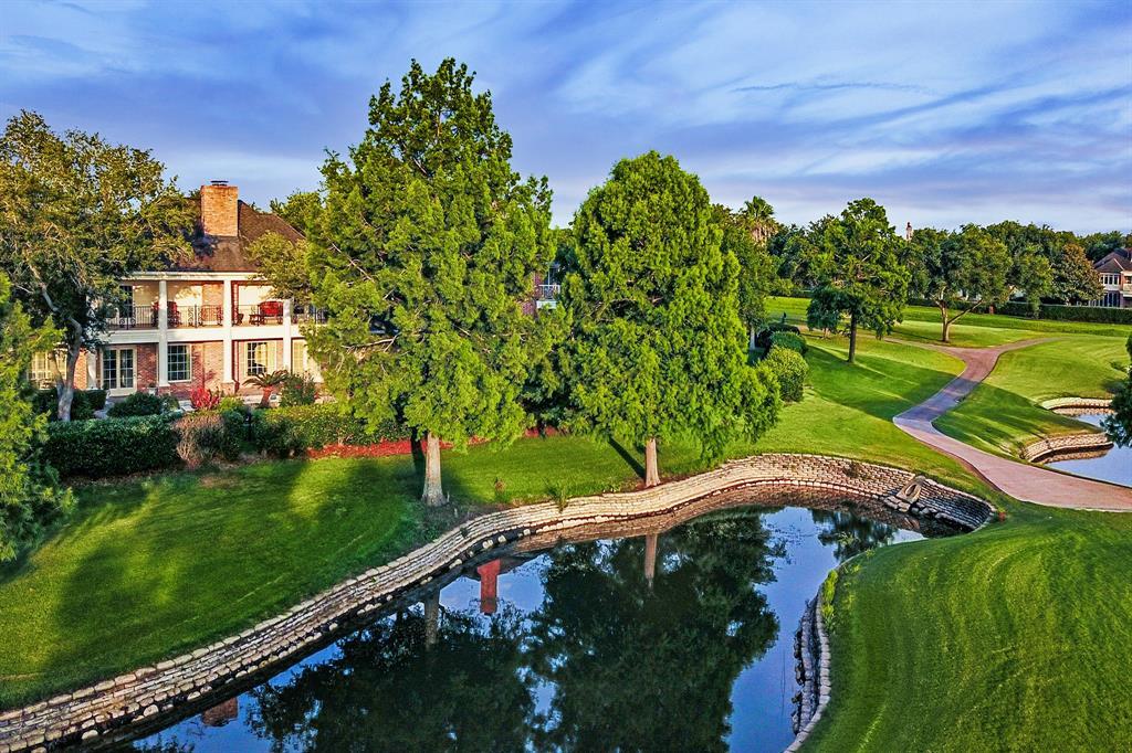 53 Queen Mary Court - Photo 1