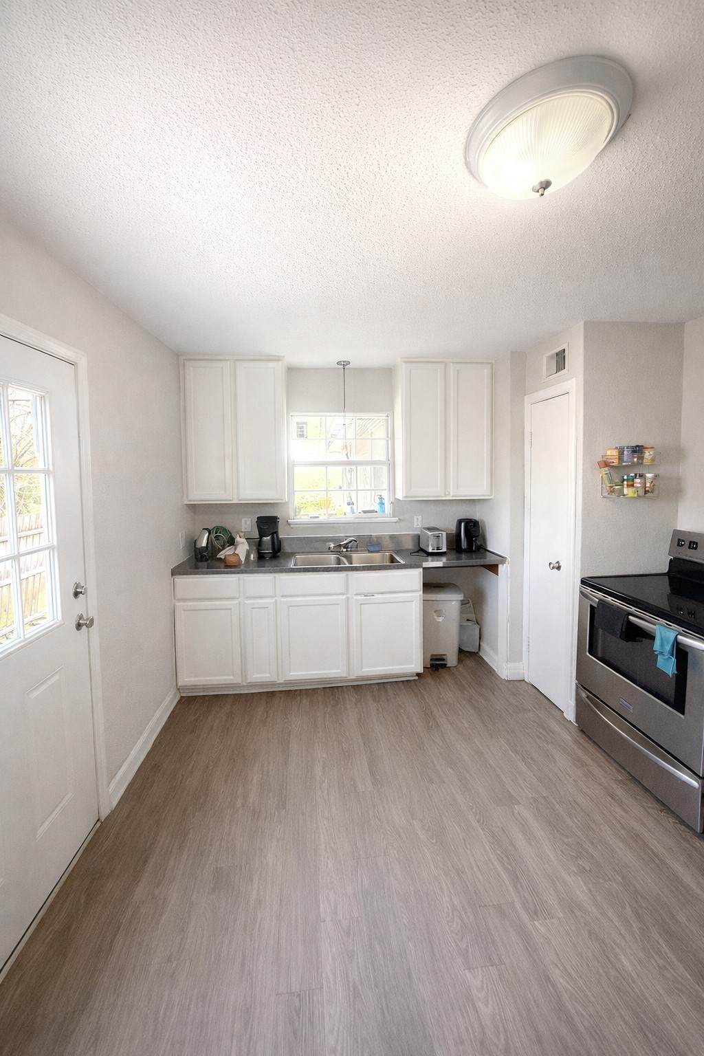 817 Church Street - Photo 1