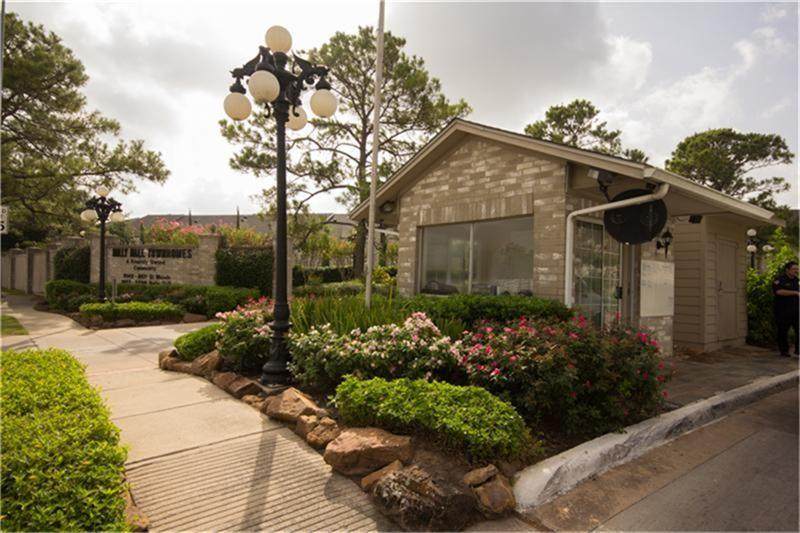 2914 Holly Hall Street - Photo 1