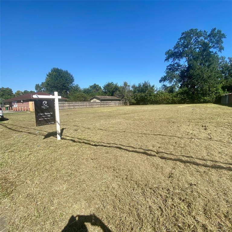 1902 Antoine Drive - Photo 1