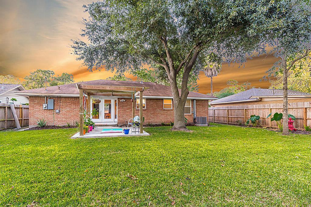 4315 43rd Street - Photo 1