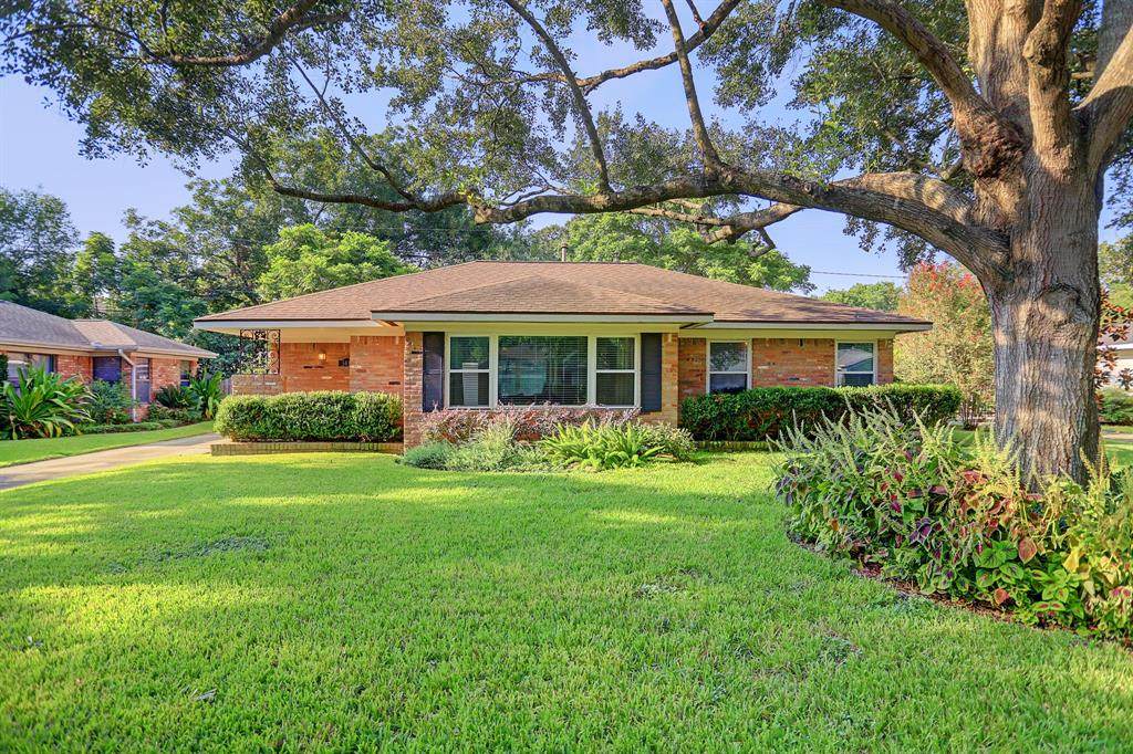3410 Norris Drive - Photo 1