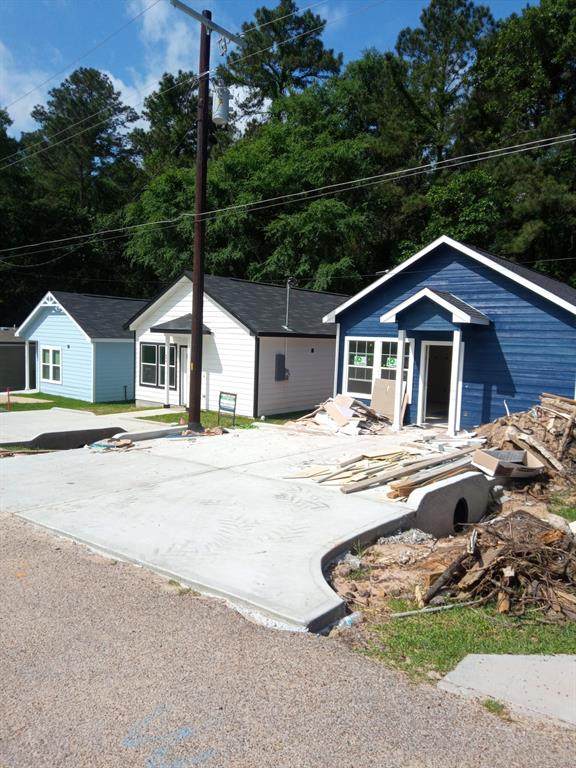 402 Westchase - Photo 1