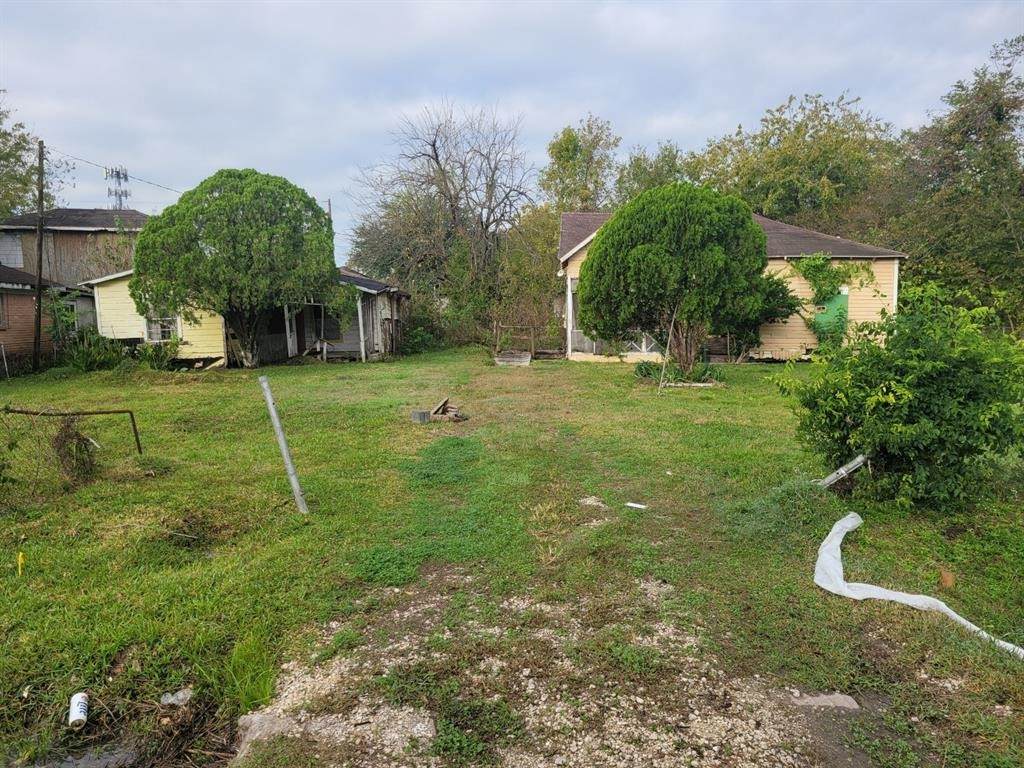 3009 Staples Street - Photo 1