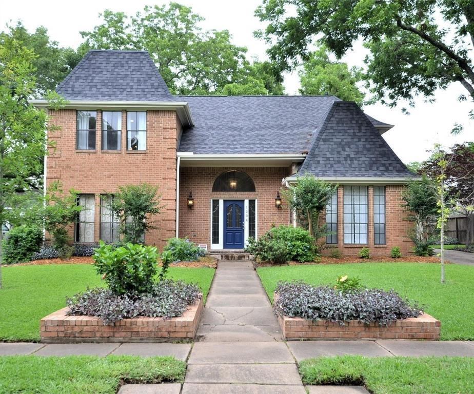 1206 Pioneer Drive - Photo 1