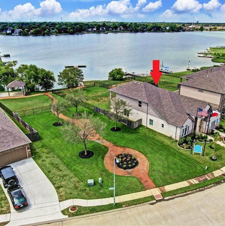 1313 Lake Mija Court - Photo 1