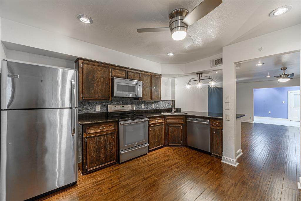 5534 Holly Street - Photo 1