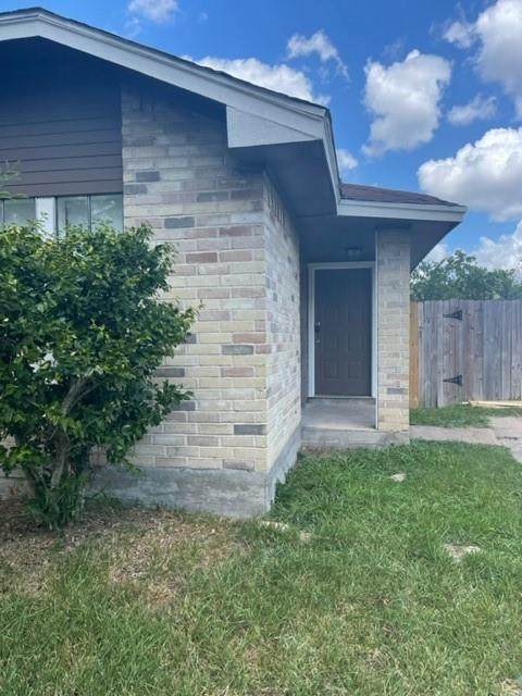 3105 Tree House Circle - Photo 1