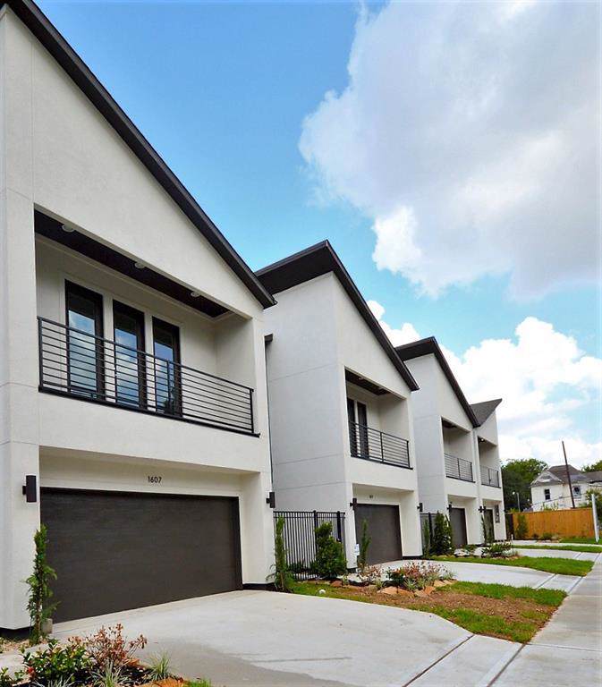 1611 Hardy Street - Photo 1
