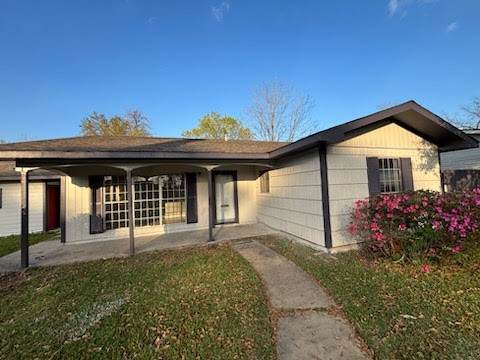 4220 Redwood Drive - Photo 1