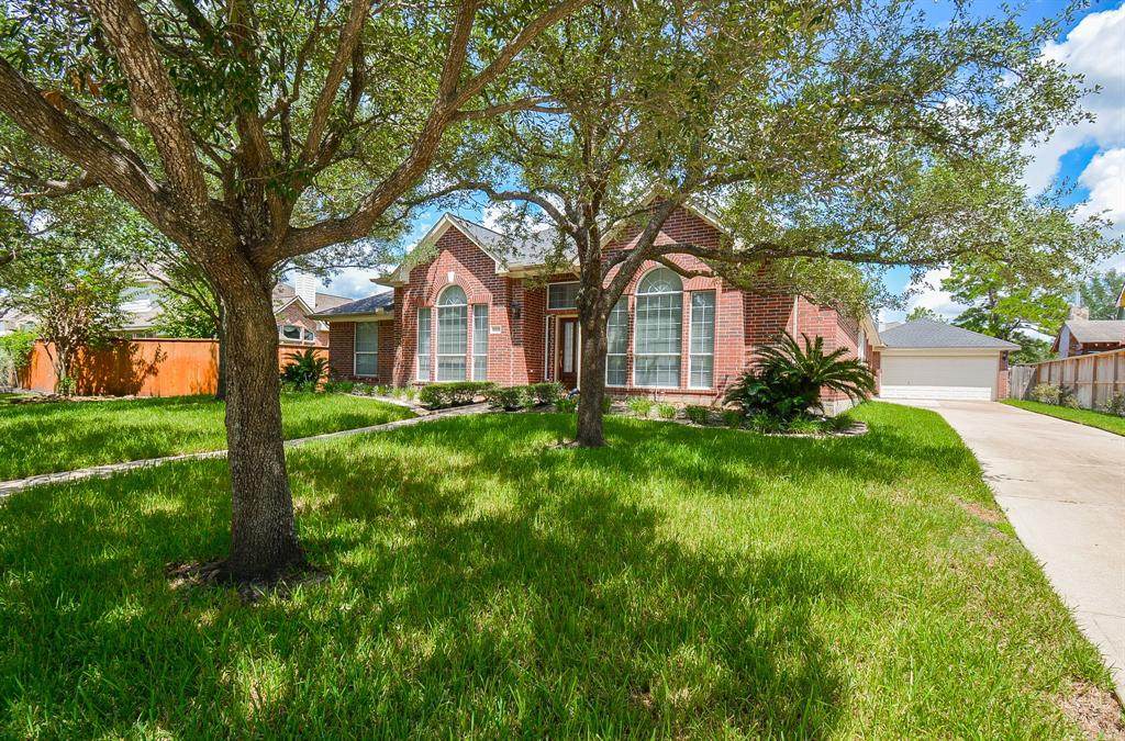 17222 Leeside Drive - Photo 1
