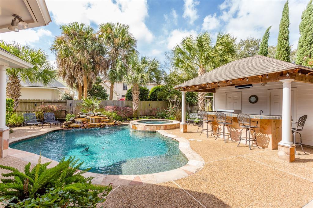 7526 Dawn Mist Court - Photo 1
