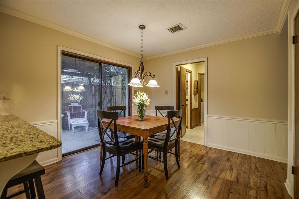 614 Brook Hollow Drive - Photo 1