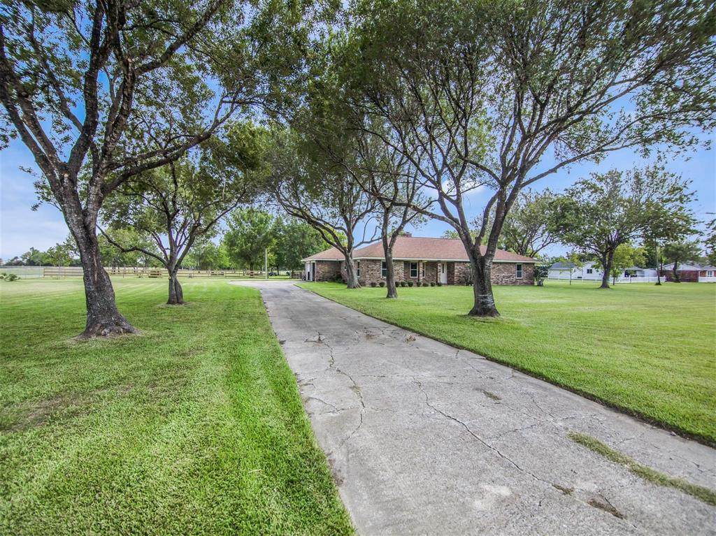 4501 Kendall Road - Photo 1