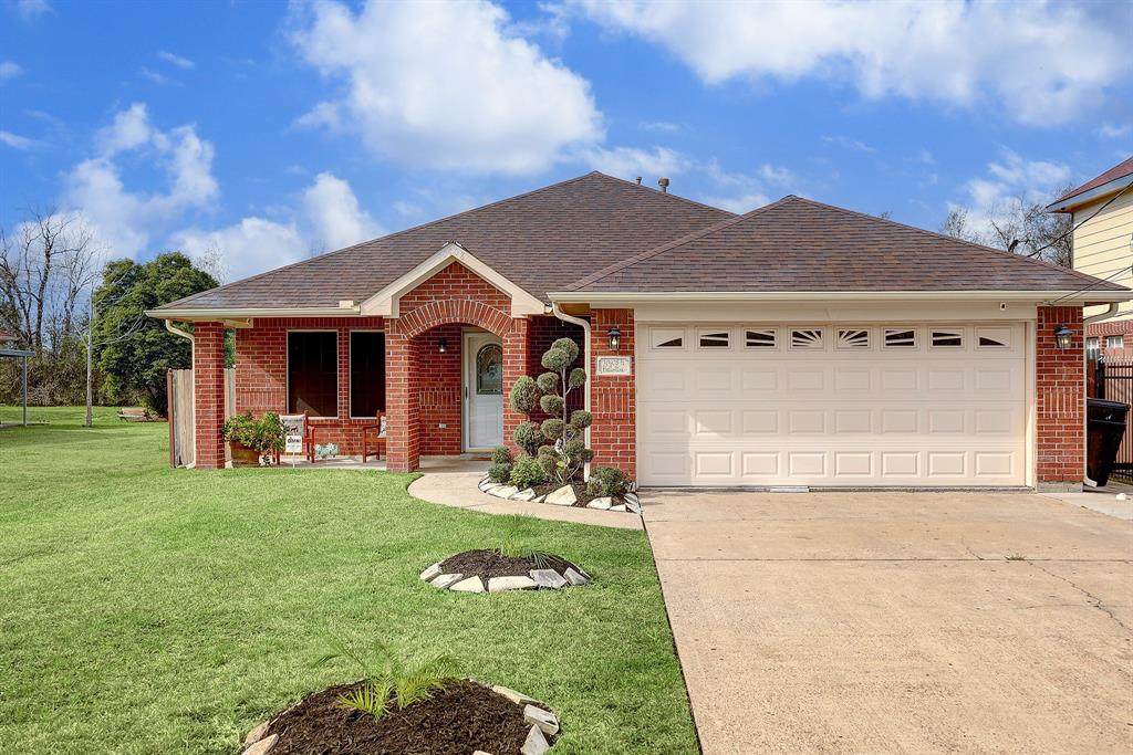 10408 1/2 Ballantine Street - Photo 1