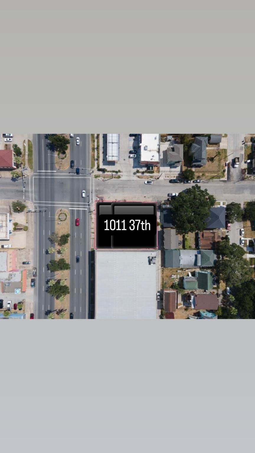 1011 37th Street - Photo 1