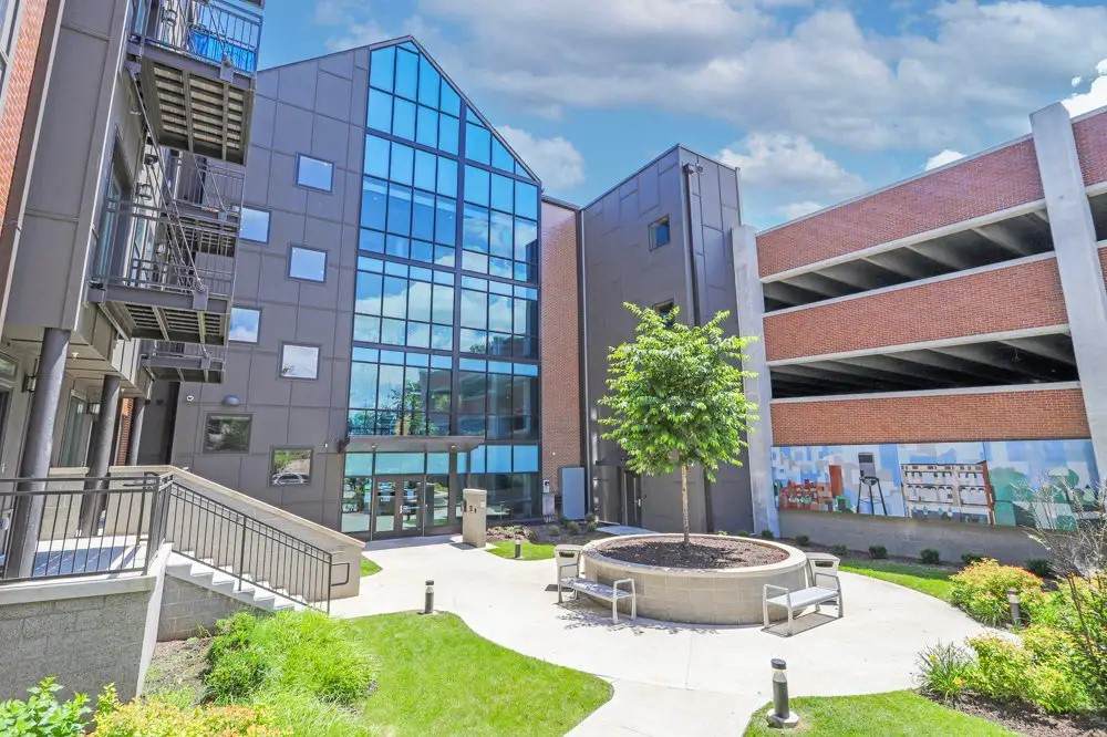 1419 Rosa L Parks Blvd - Photo 1