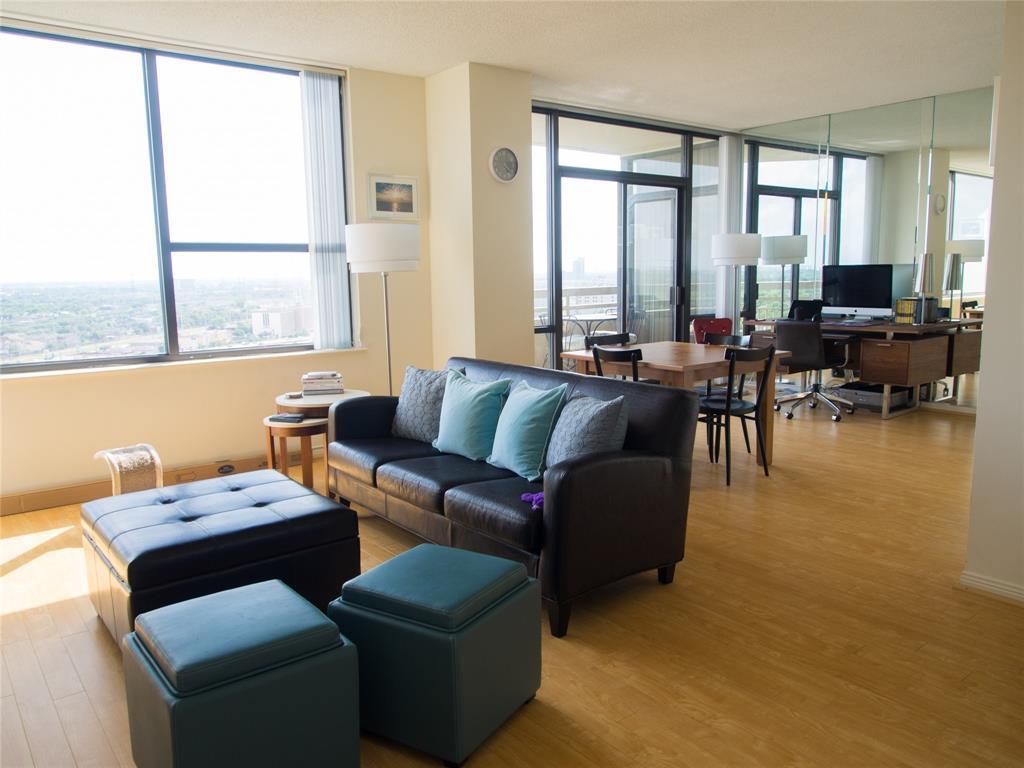 15 Greenway Plaza - Photo 1