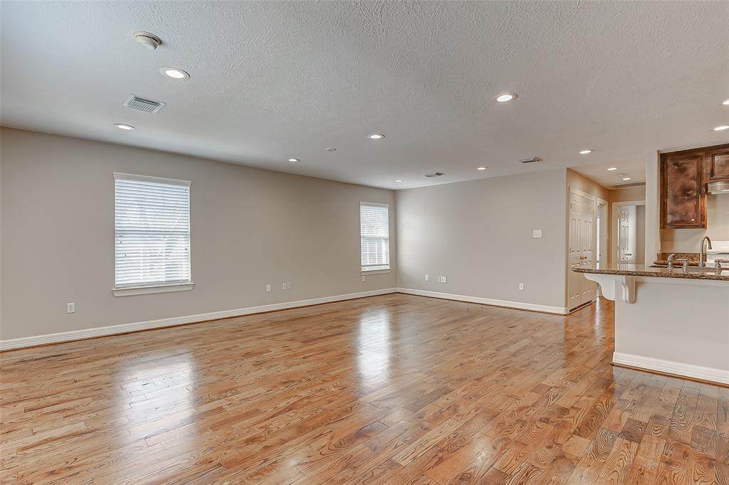 511 Turner Drive - Photo 1
