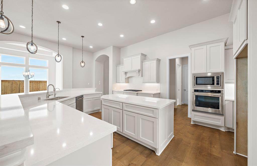 21610 Hummingbird Bush Drive - Photo 1