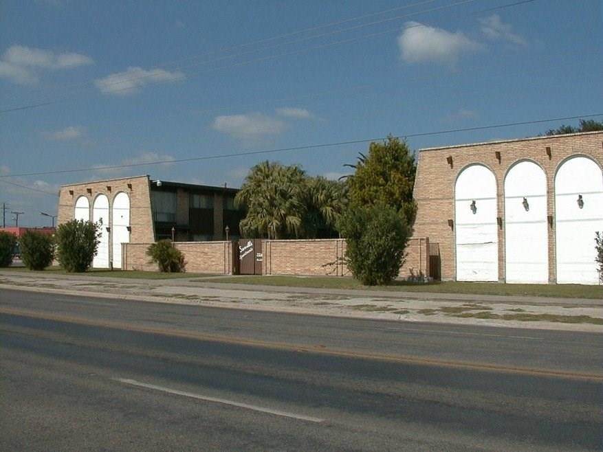 704 Corral Avenue - Photo 1