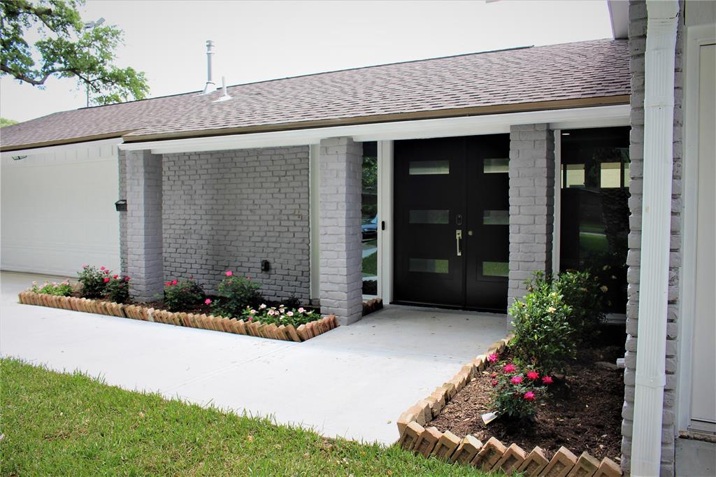 1307 Basilan Ln - Photo 1