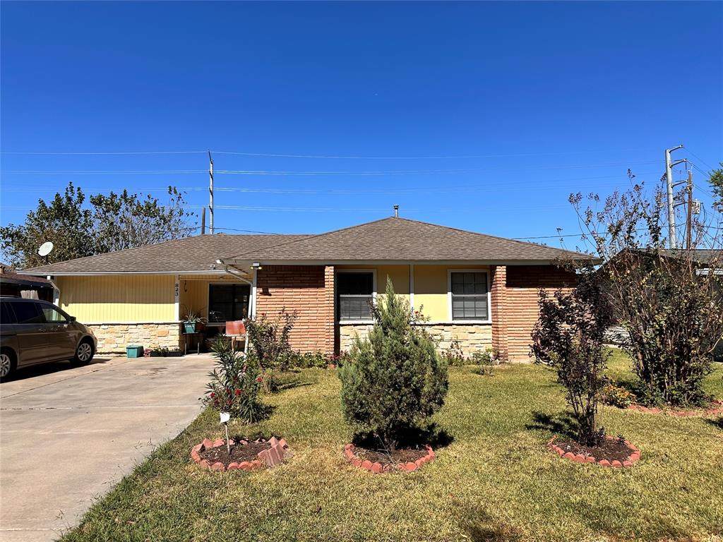 823 Marleen Street - Photo 1