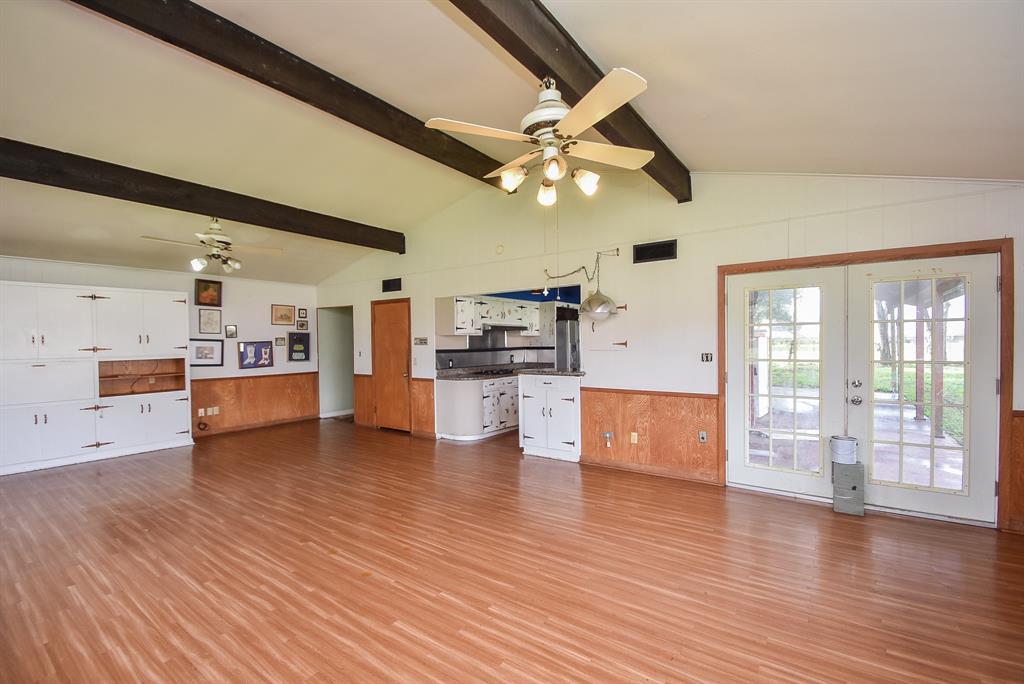425 Croom Drive - Photo 1