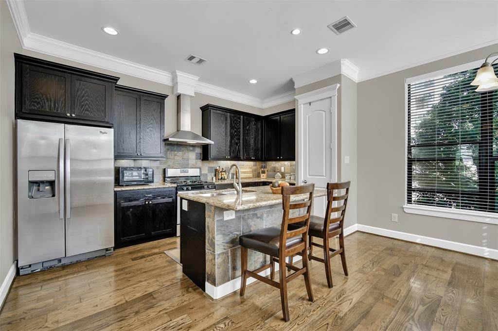 1206 14th Street - Photo 1