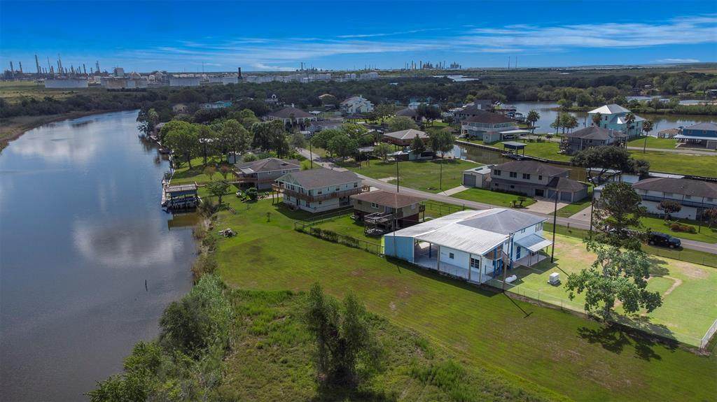 215 County Road 776 - Photo 1